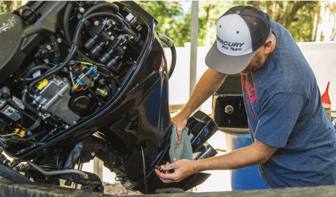 The Ultimate Guide to Outboard Maintenance: Keep Your Engine Running Smoothly